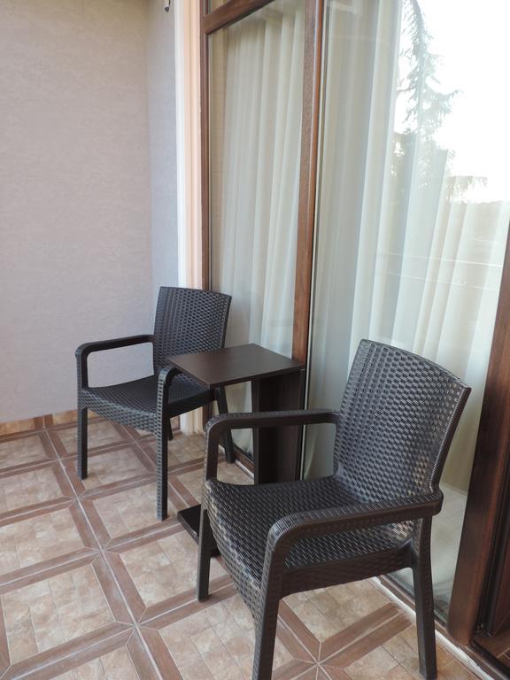 Tamara Apartment Takaishvili 3 Batumi Exterior photo